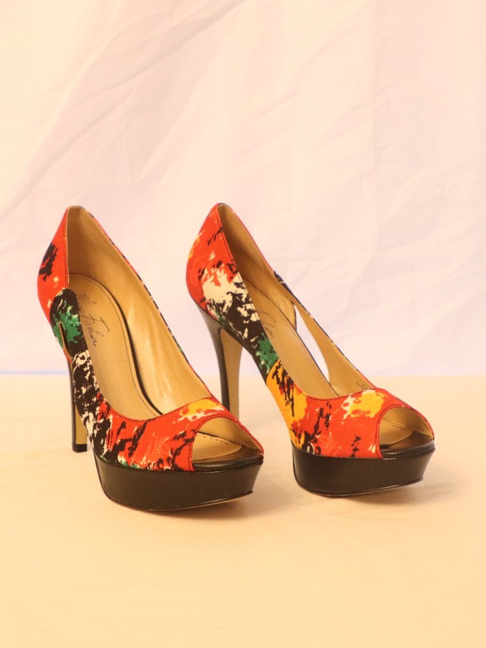 Fun Marc Fisher Size 9 Multi Color Patterned Platforms
